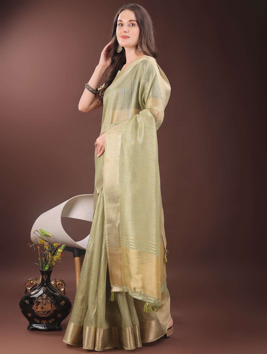 women striped bordered saree with blouse - 21969857 -  Standard Image - 1