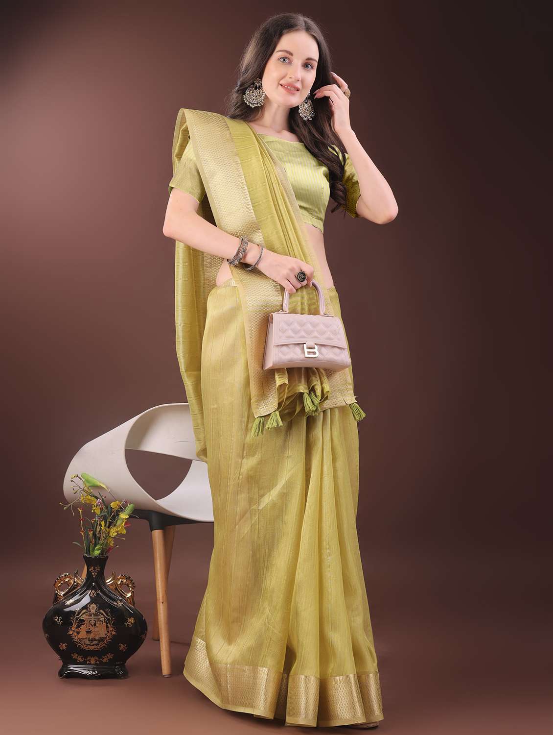 women striped bordered saree with blouse - 21969858 - Standard Image - 1