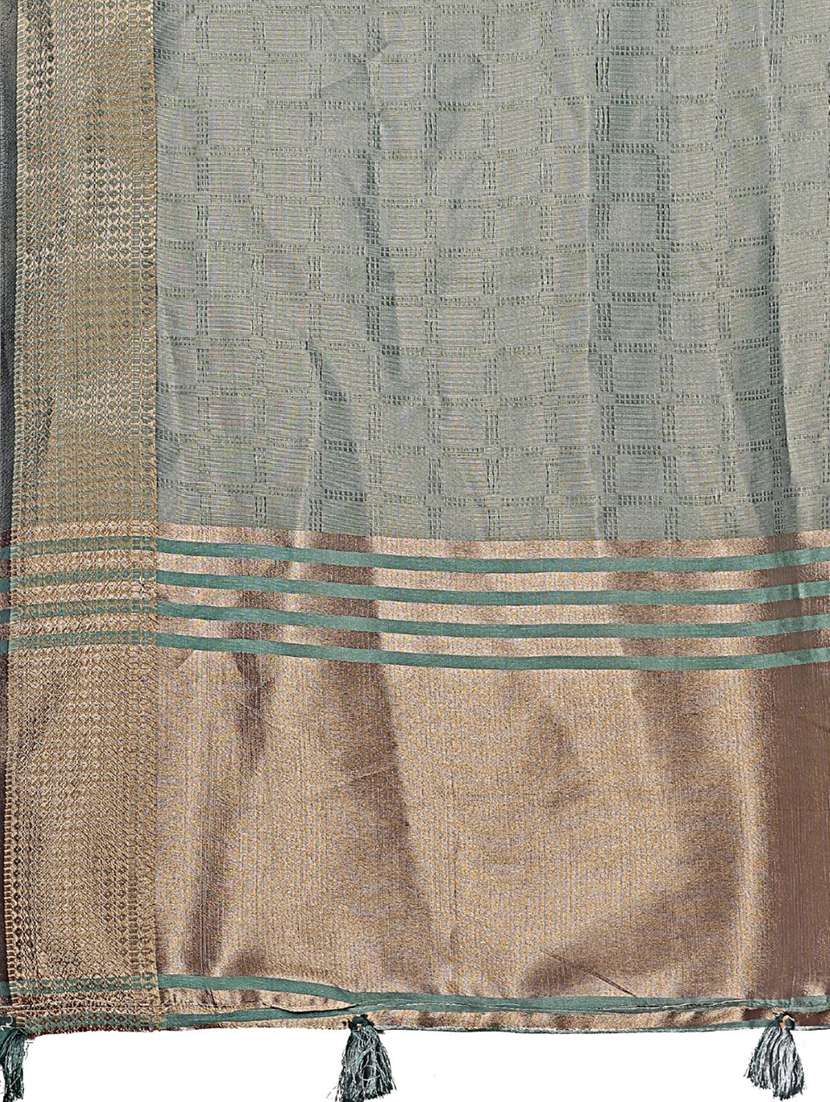 women checkered bordered saree with blouse - 21969887 -  Standard Image - 4