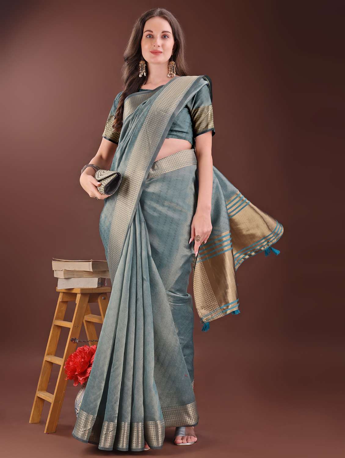 women self design bordered saree with blouse - 21969892 -  Standard Image - 1