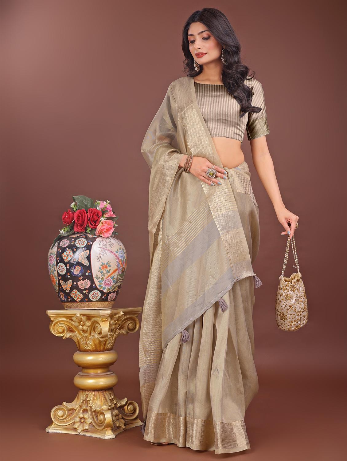 women solid with bordered saree with blouse - 21969896 - Standard Image - 1