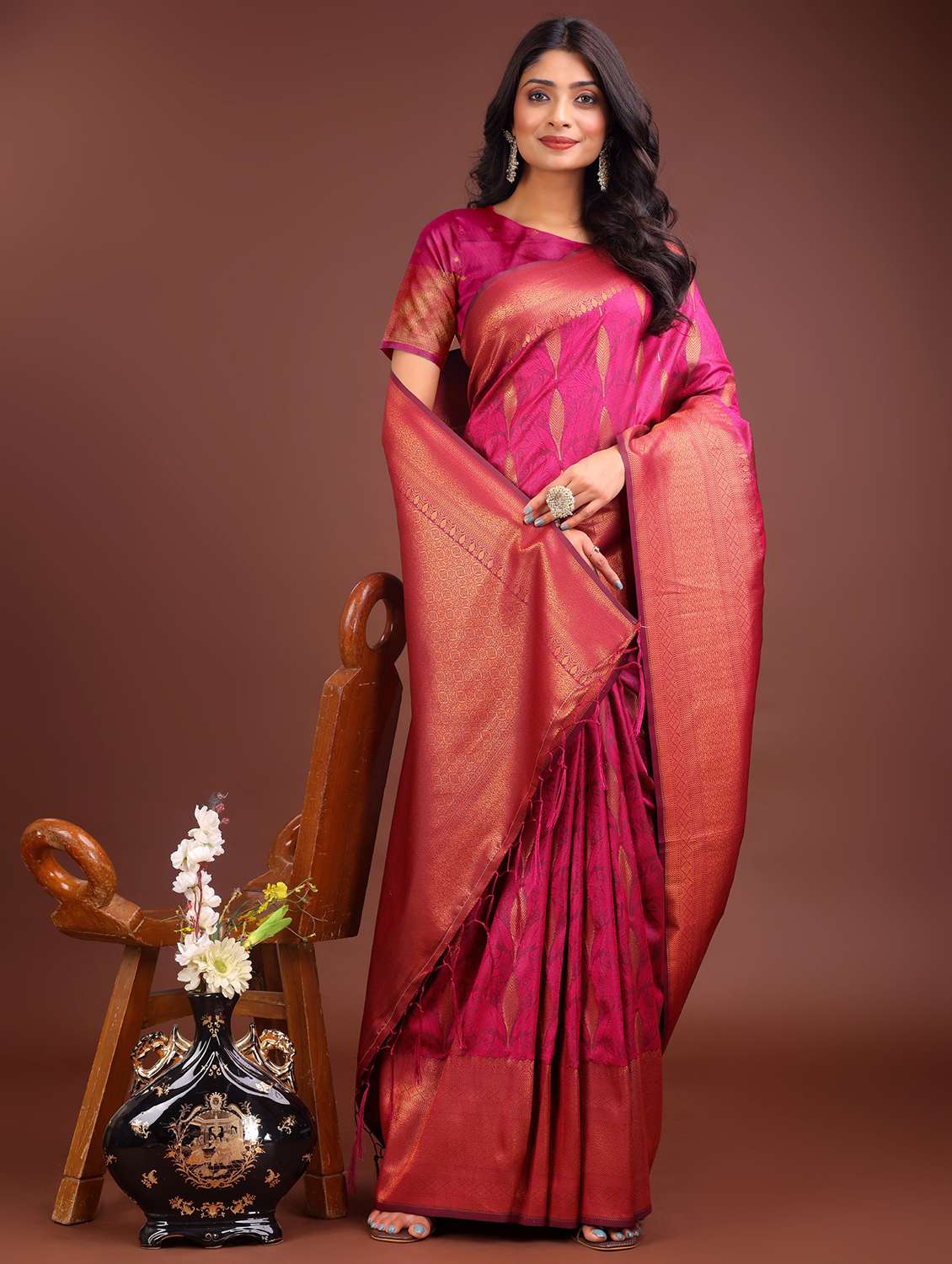 women self design banarasi saree with blouse - 21969913 -  Standard Image - 1