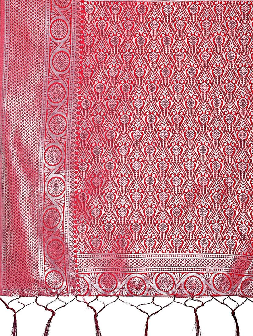 women self design bordered saree with blouse - 21969917 - Standard Image - 4