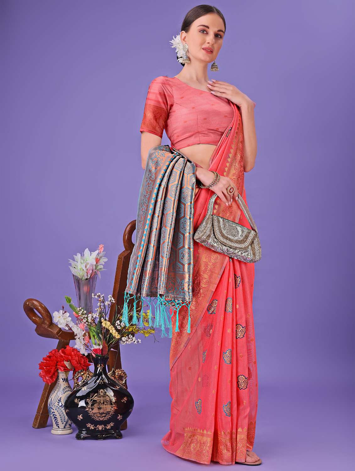women self design bordered saree with blouse - 21969943 -  Standard Image - 1