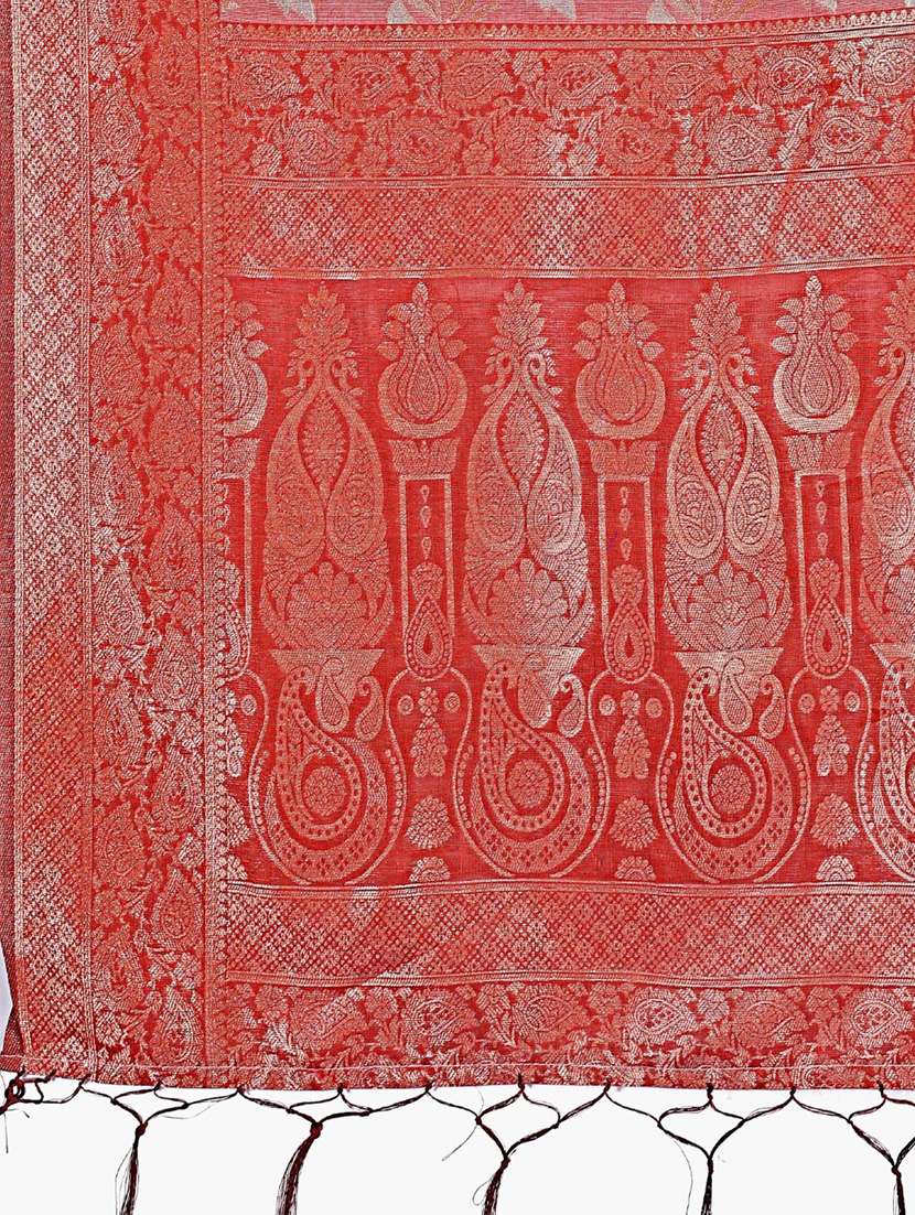 women self design banarasi saree with blouse - 21969965 -  Standard Image - 4