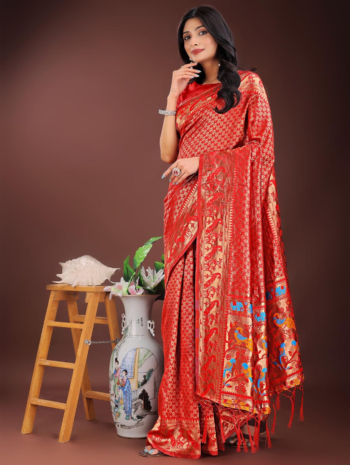 women self design paithani saree with blouse - 21969983 - Standard Image - 1