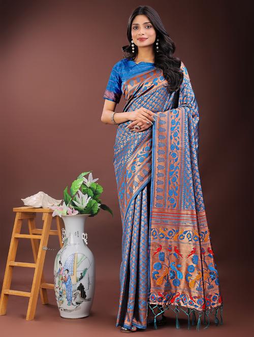 women self design paithani saree with blouse - 21969990 - Standard Image - 0