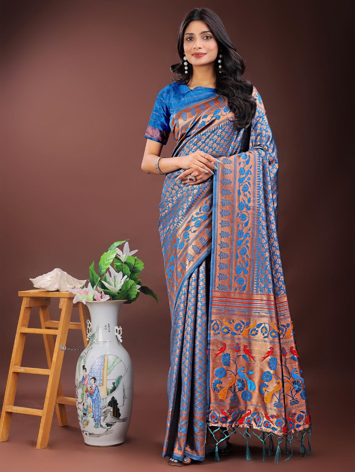 women self design paithani saree with blouse - 21969990 - Zoom Image - 0