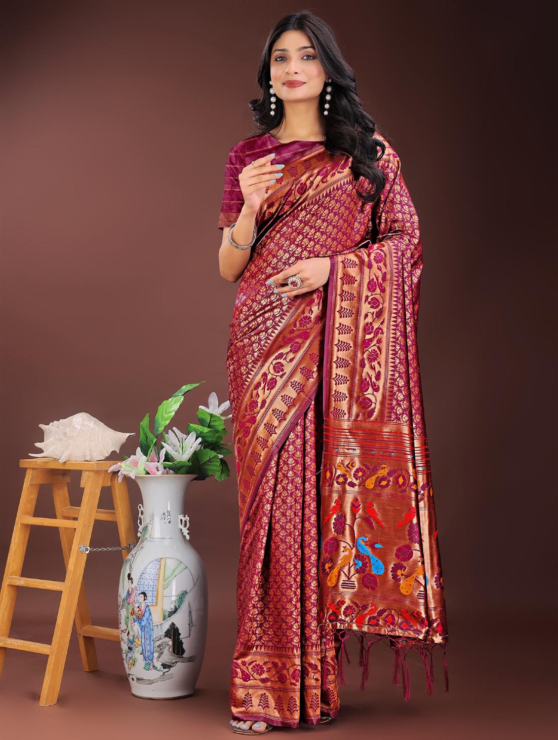 women self design paithani saree with blouse - 21969992 - Zoom Image - 0