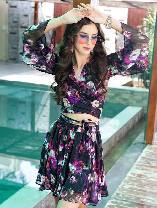 women floral print wrap top and skirt co-ord set