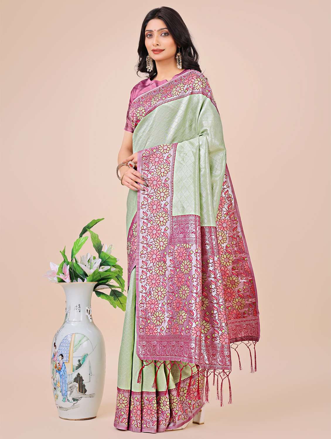 women checkered bordered saree with blouse - 21970117 -  Standard Image - 1