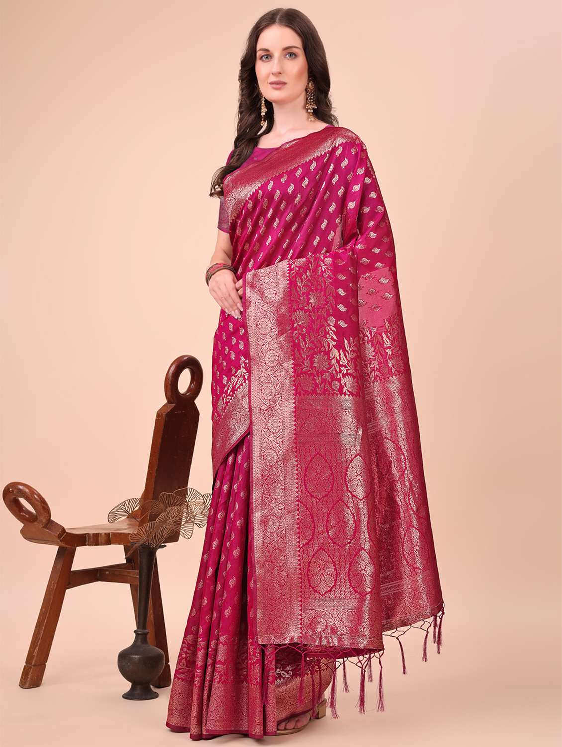 women self design banarasi saree with blouse - 21970137 -  Standard Image - 1