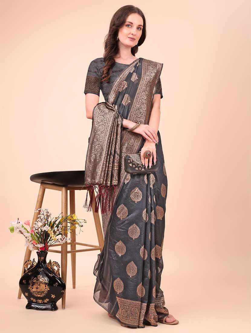 women self design bordered saree with blouse - 21970140 -  Standard Image - 1