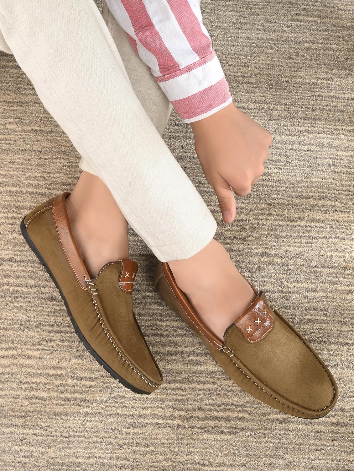 men solid slip on loafer - 21970190 - Standard Image - 1