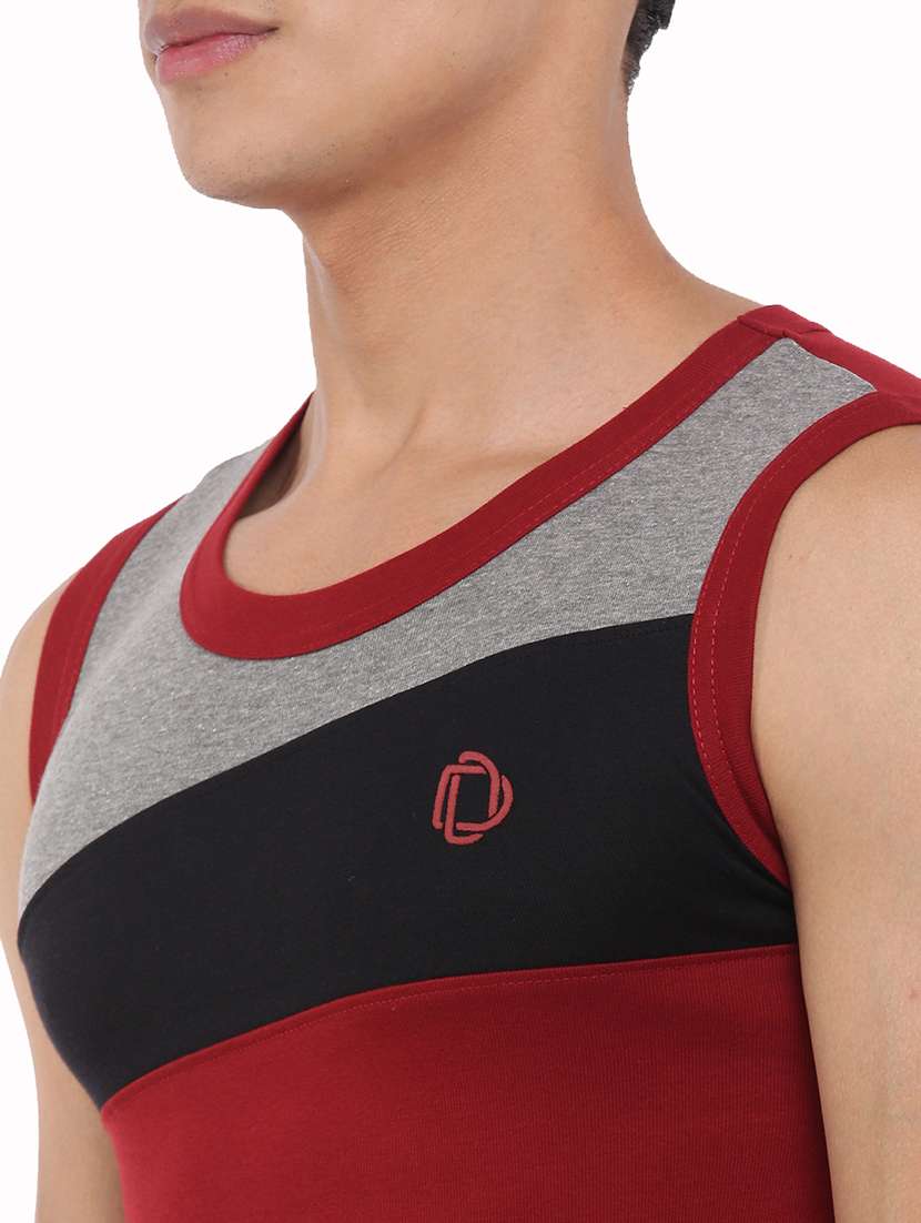 men pack of 5 color block round neck vest - 21970280 -  Standard Image - 4