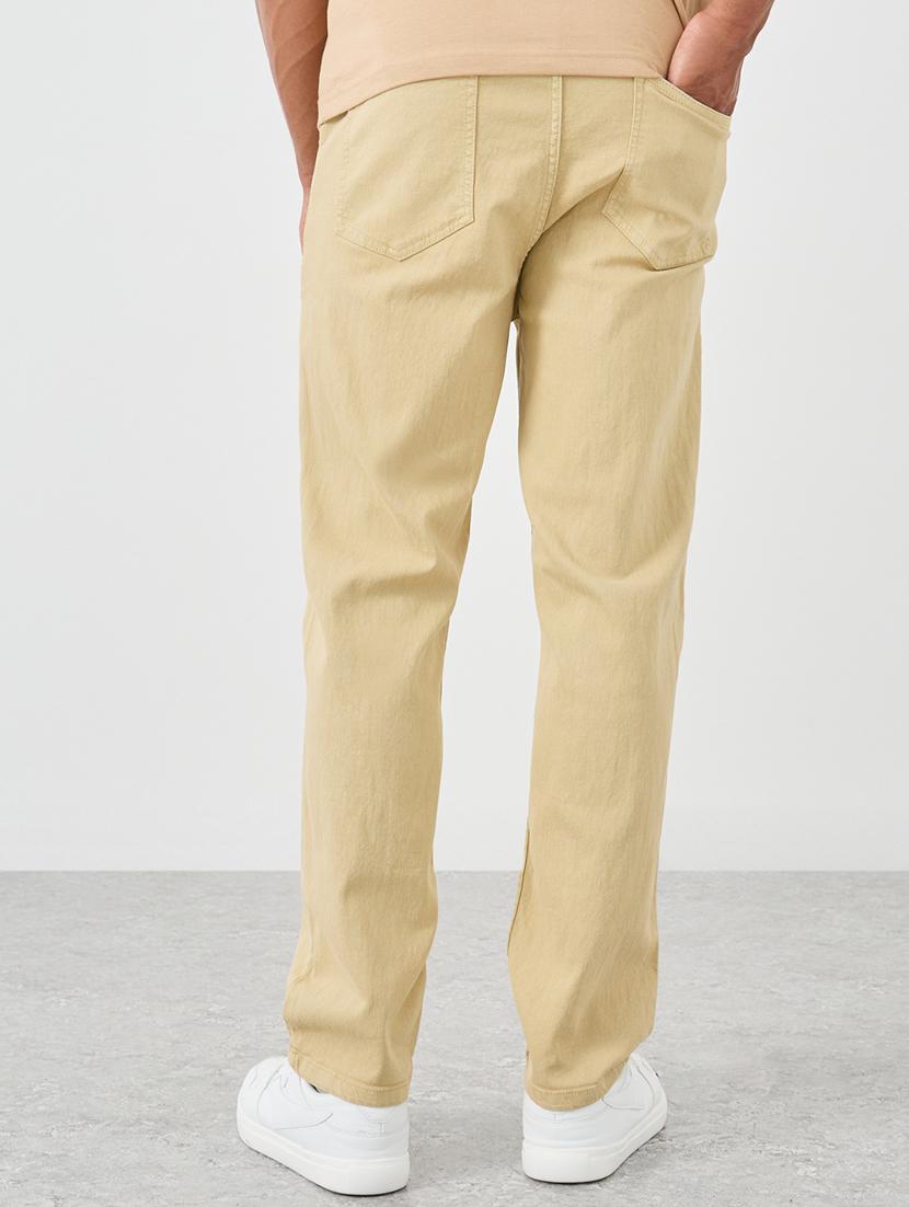 men solid mid rise straight fit jeans - 21970945 - Standard Image - 1