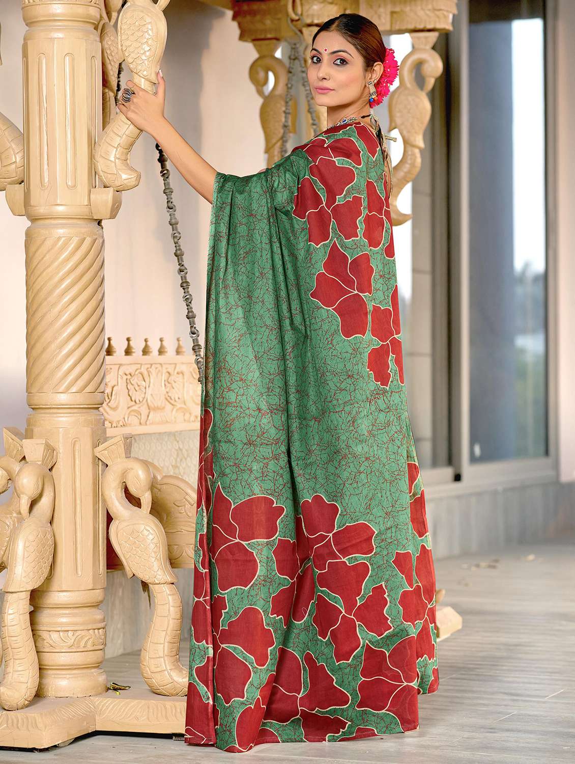 women printed casual wear saree with blouse - 21970966 - Standard Image - 1