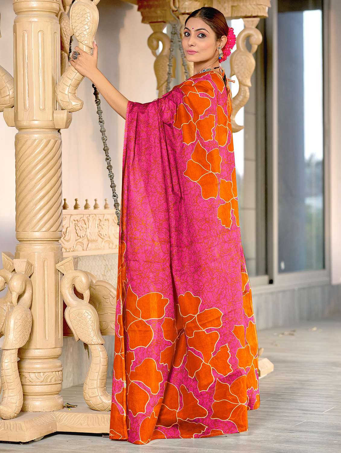 women printed casual wear saree with blouse - 21970967 -  Standard Image - 1