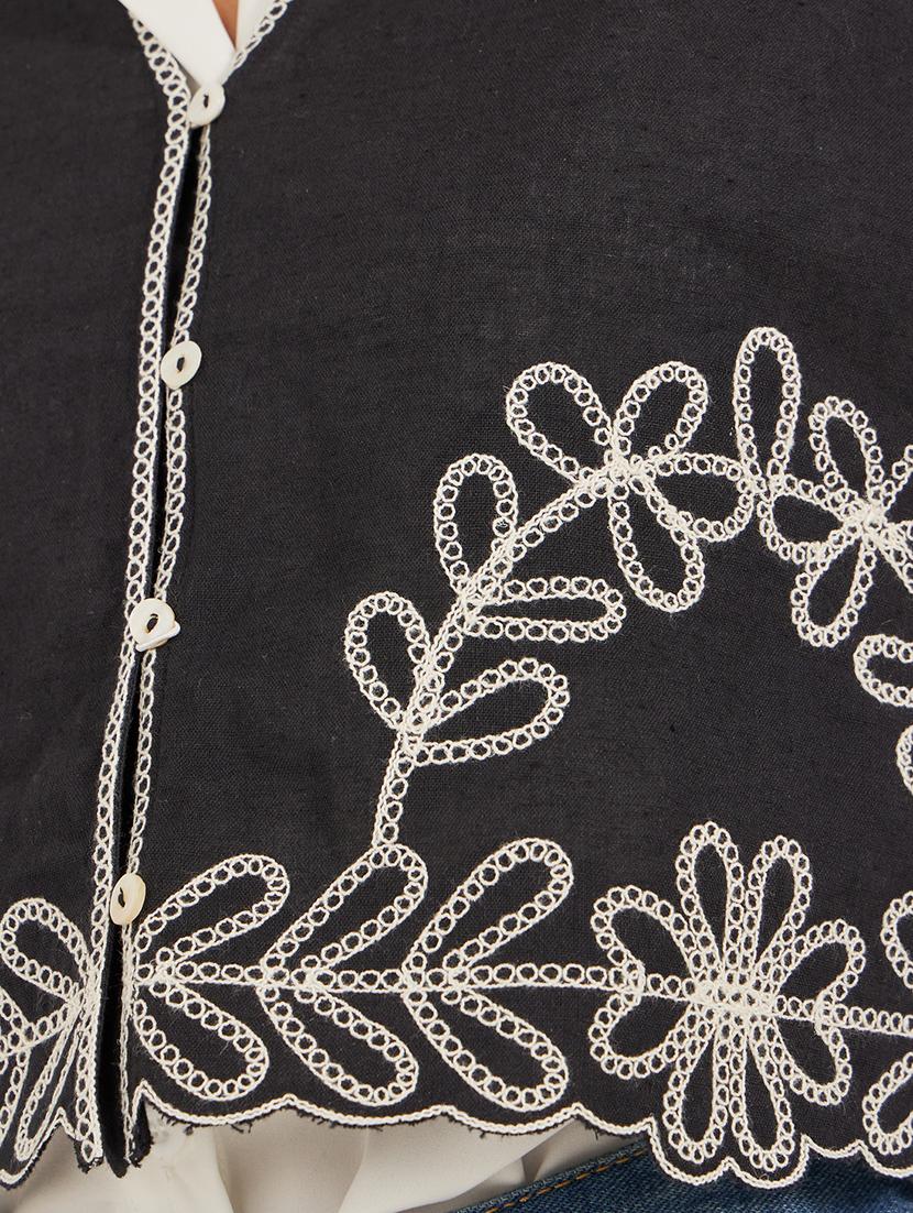 women embroidered sleeveless vest top - 21971062 - Standard Image - 4