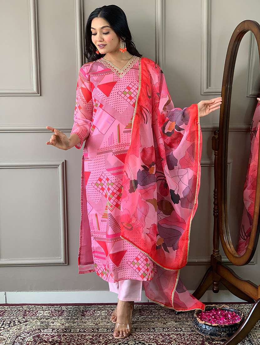 women three quarter sleeve kurta pant with dupatta set - 21971067 -  Standard Image - 1