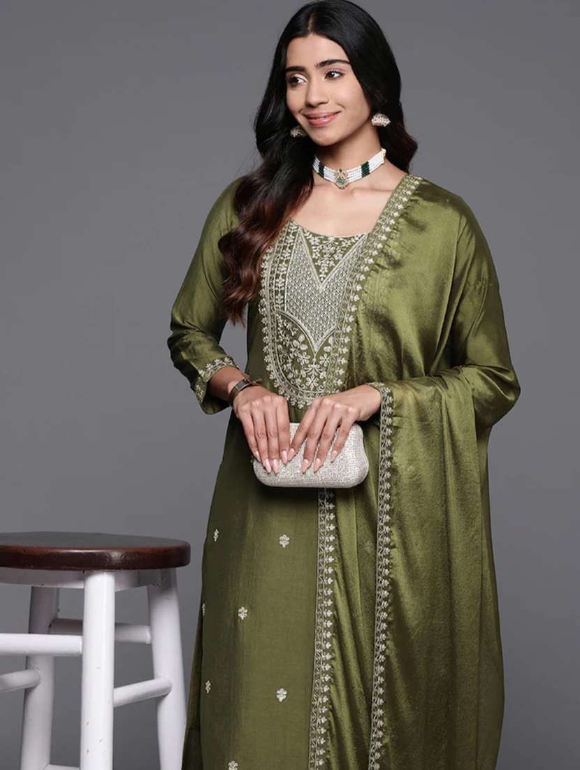 women solid with work long sleeve kurta pant with dupatta set - 21971073 -  Standard Image - 4