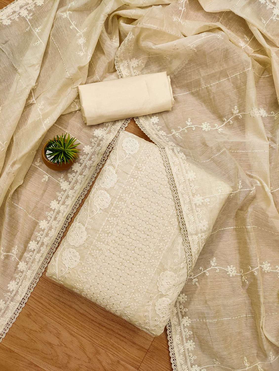 women embroidered unstitched suit set - 21971087 -  Standard Image - 1