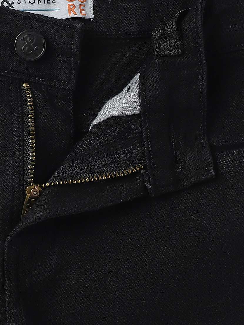 boys solid mid rise regular fit shorts  - 21971104 -  Standard Image - 4