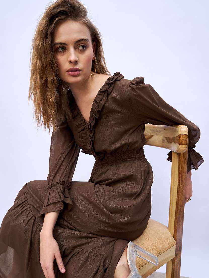 women solid  puff sleeve tiered maxi dress - 21971120 -  Standard Image - 4