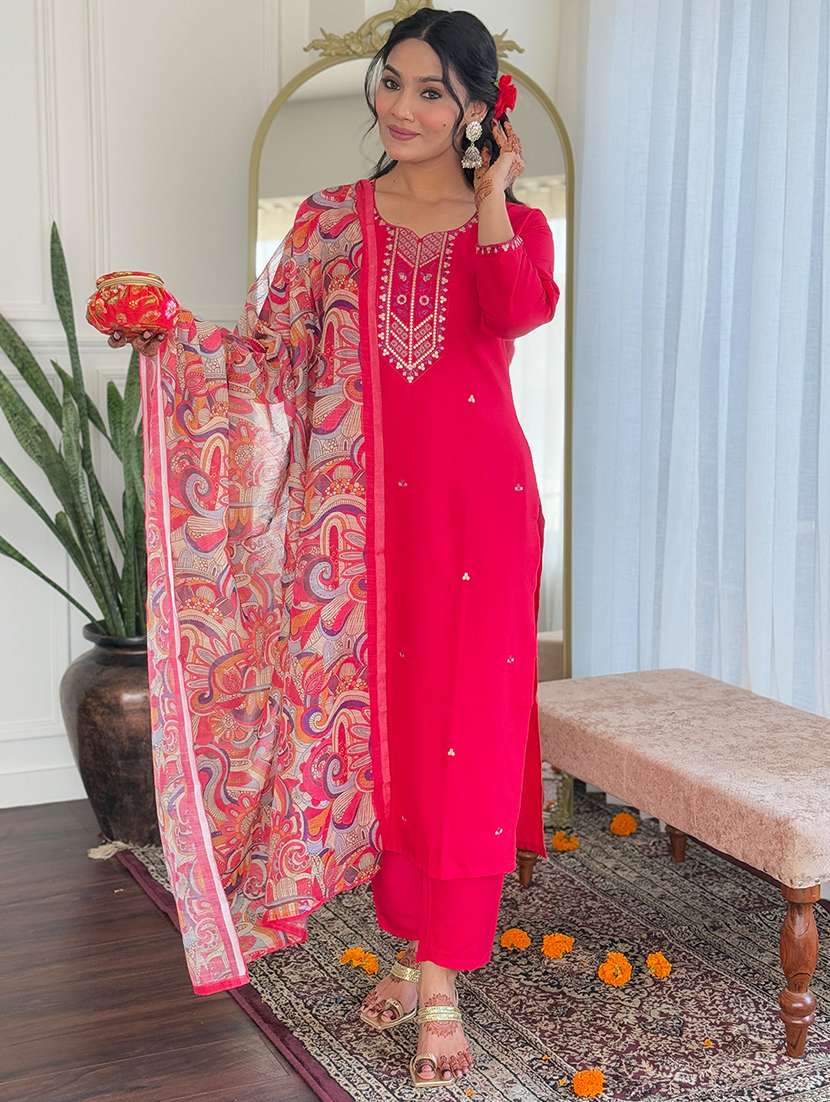 women solid with work long sleeve kurta pant with dupatta set