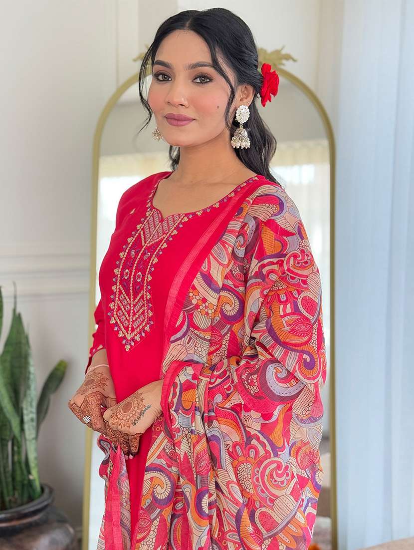 women solid with work long sleeve kurta pant with dupatta set - 21971158 -  Standard Image - 4