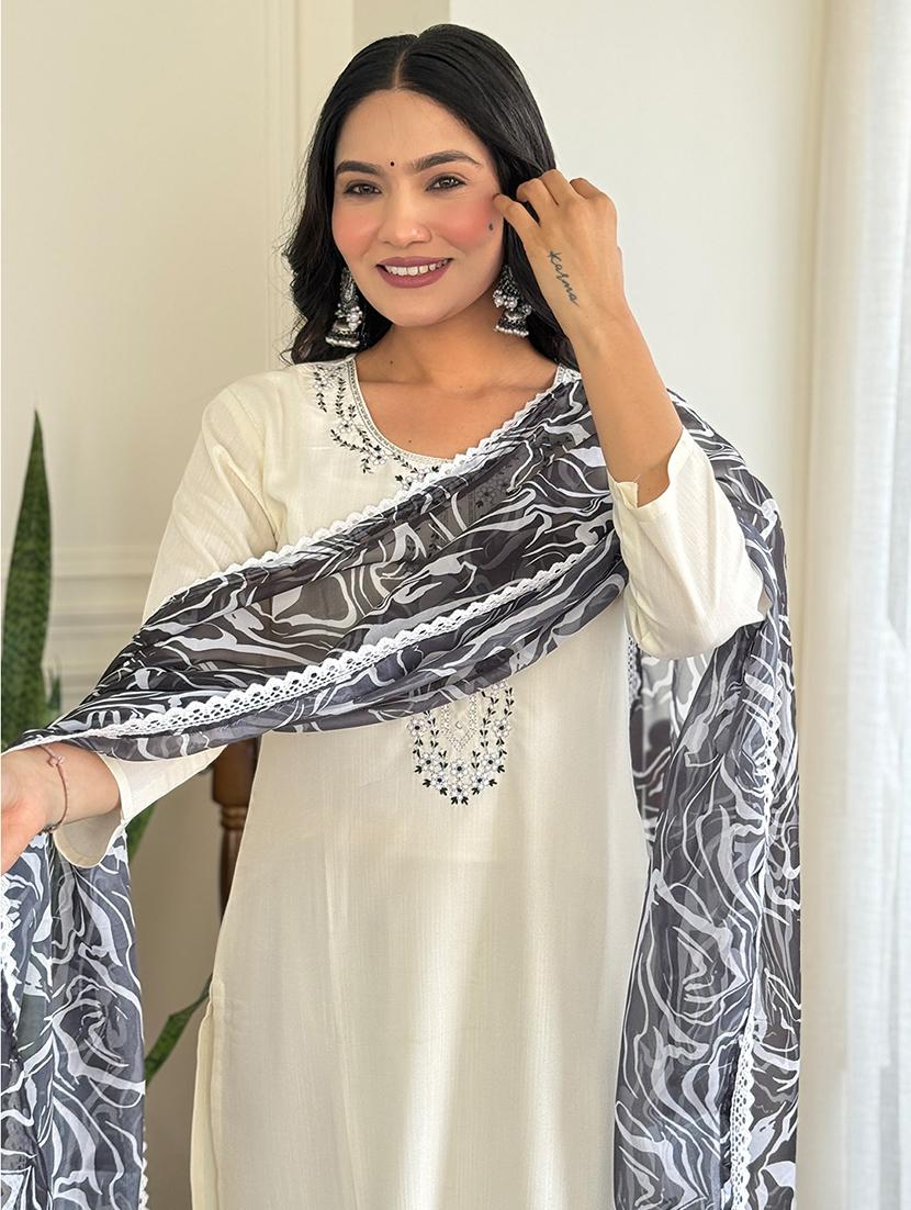 women three quarter sleeve kurta pant with dupatta set - 21971166 - Standard Image - 4