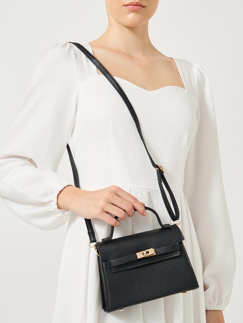 black textured pu leather handbag - 21971410 -  Standard Image - 1
