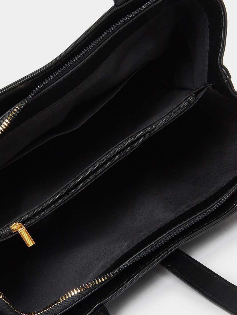 black solid regular shoulder bag - 21971504 - Standard Image - 4