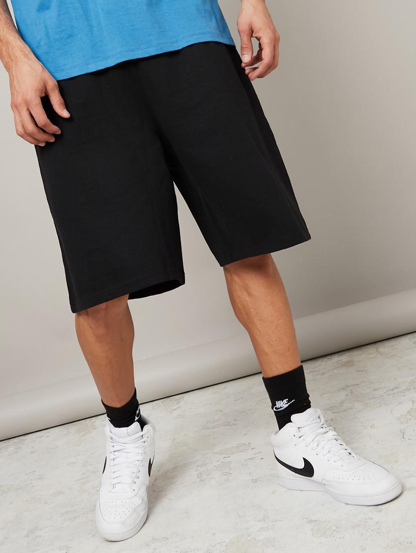 men solid mid rise loose fit short - 21971518 -  Standard Image - 1