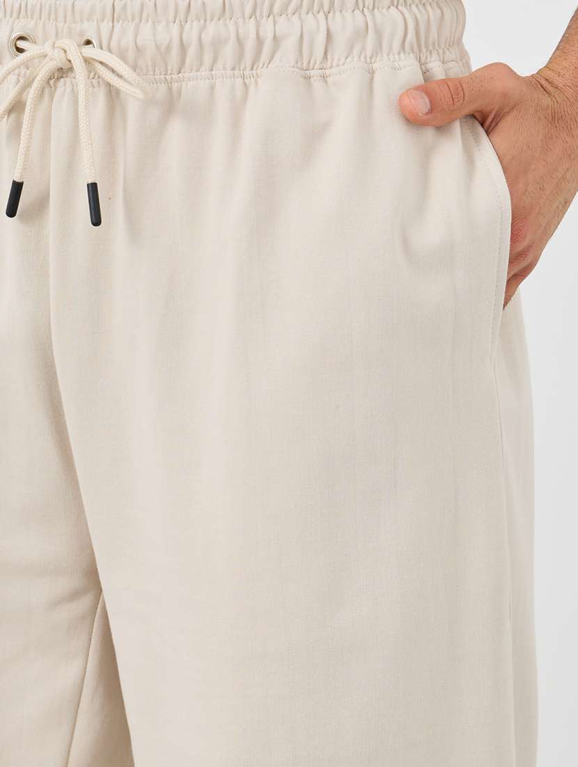 men solid mid rise relaxed fit track pant - 21971566 -  Standard Image - 4