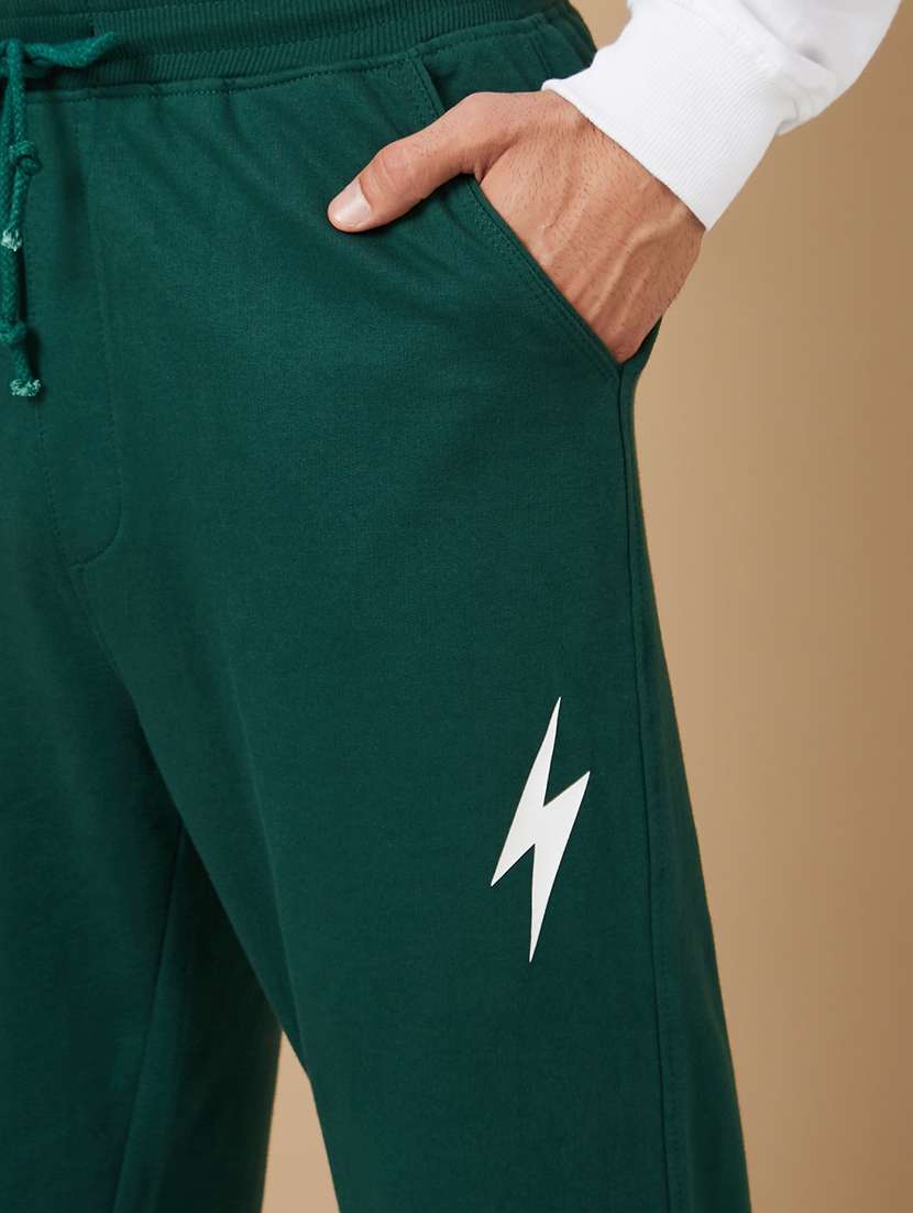 men solid mid rise relaxed fit jogger - 21971570 -  Standard Image - 6