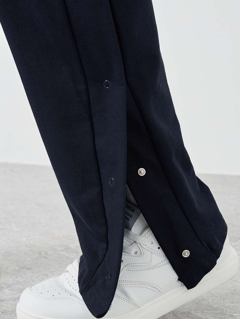men navy blue solid relaxed fit full length track pant - 21971576 - Standard Image - 4