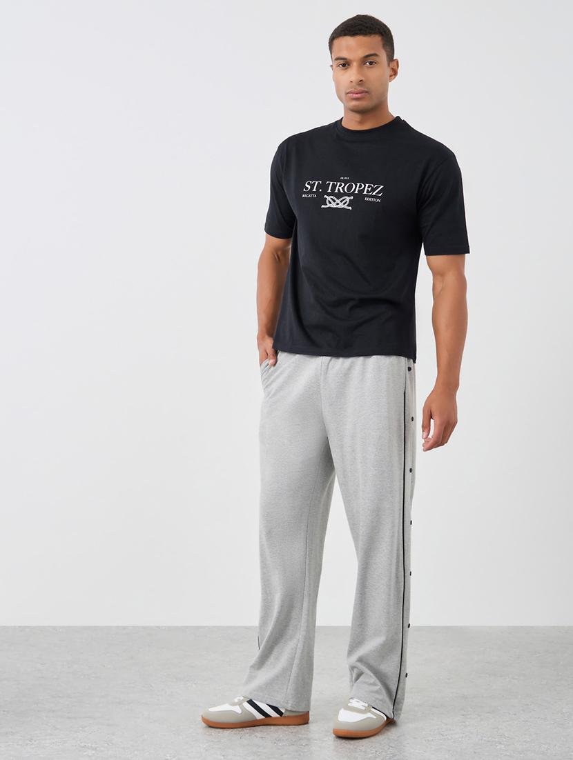 men solid mid rise full length track pant - 21971578 - Standard Image - 4