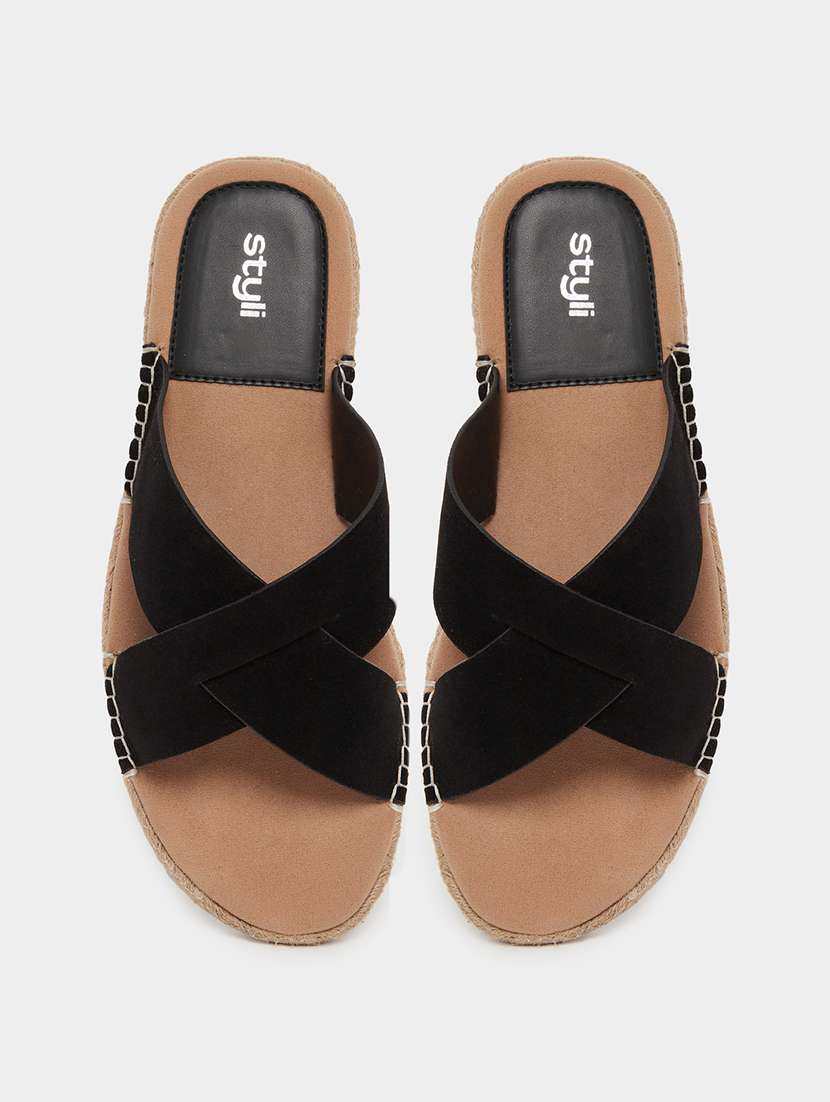 men black slip on sandal - 21971626 -  Standard Image - 4