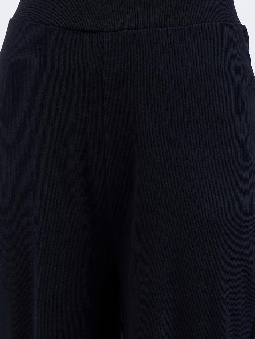 women black solid stright fit trouser - 21971650 - Standard Image - 6