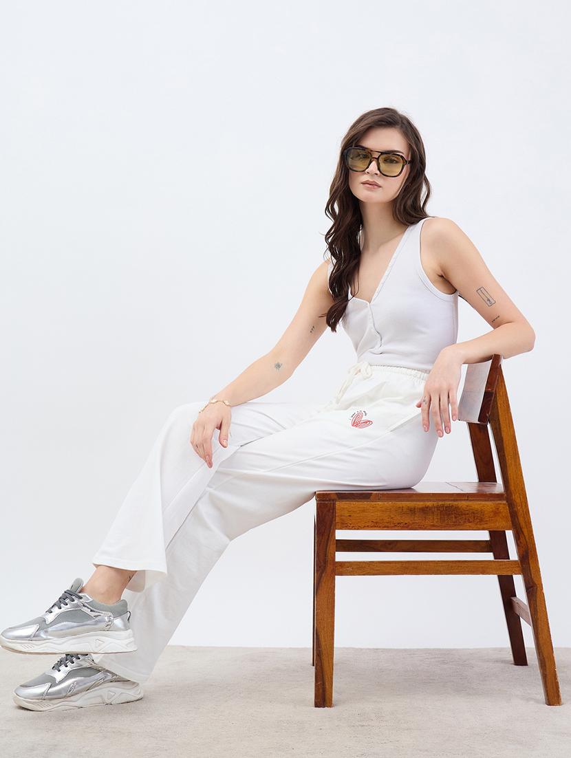women solid mid rise relaxed fit track pant - 21971654 - Standard Image - 4