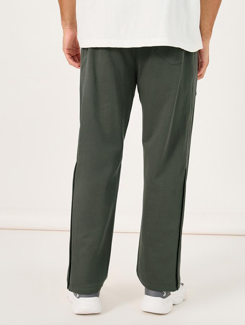 men solid mid rise loose fit full length track pant - 21971688 - Standard Image - 1