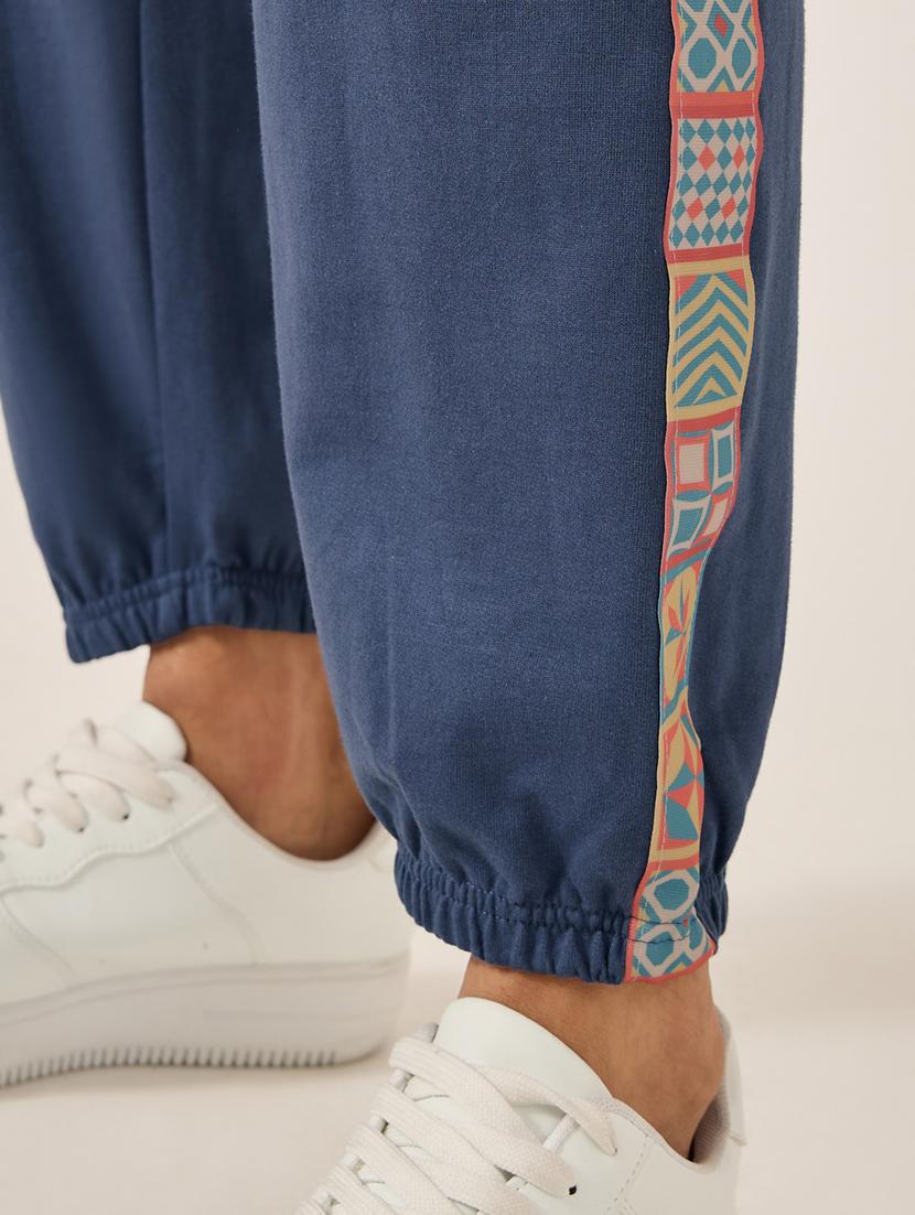 men tapered mid rise relaxed fit jogger - 21971730 - Standard Image - 4