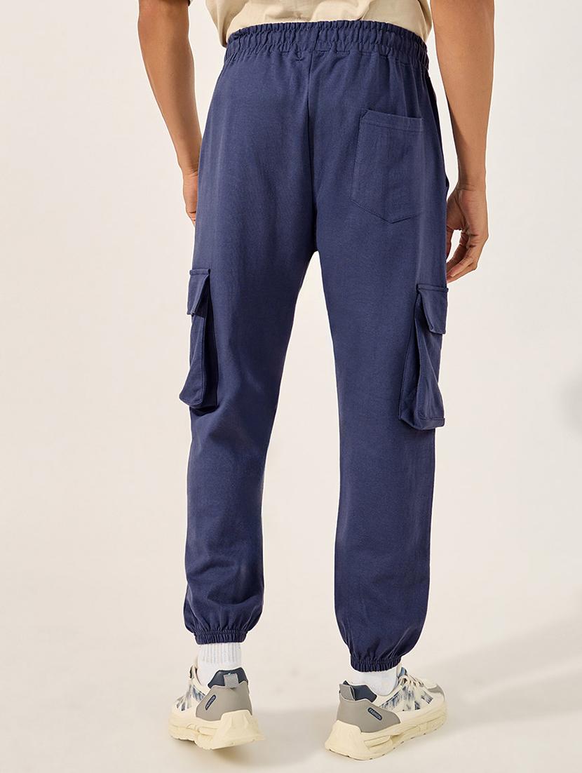 men solid mid rise relaxed fit cargo - 21971745 - Standard Image - 1