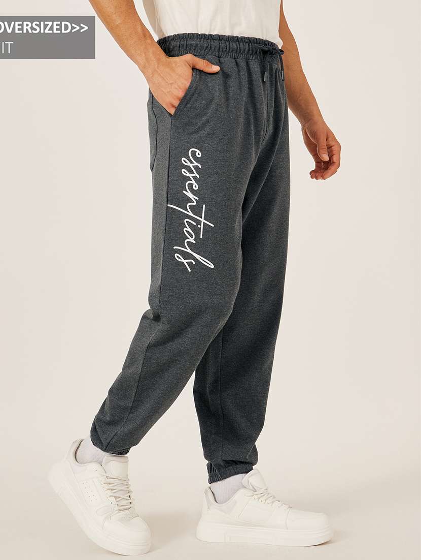 men printed mid rise relaxed fit jogger