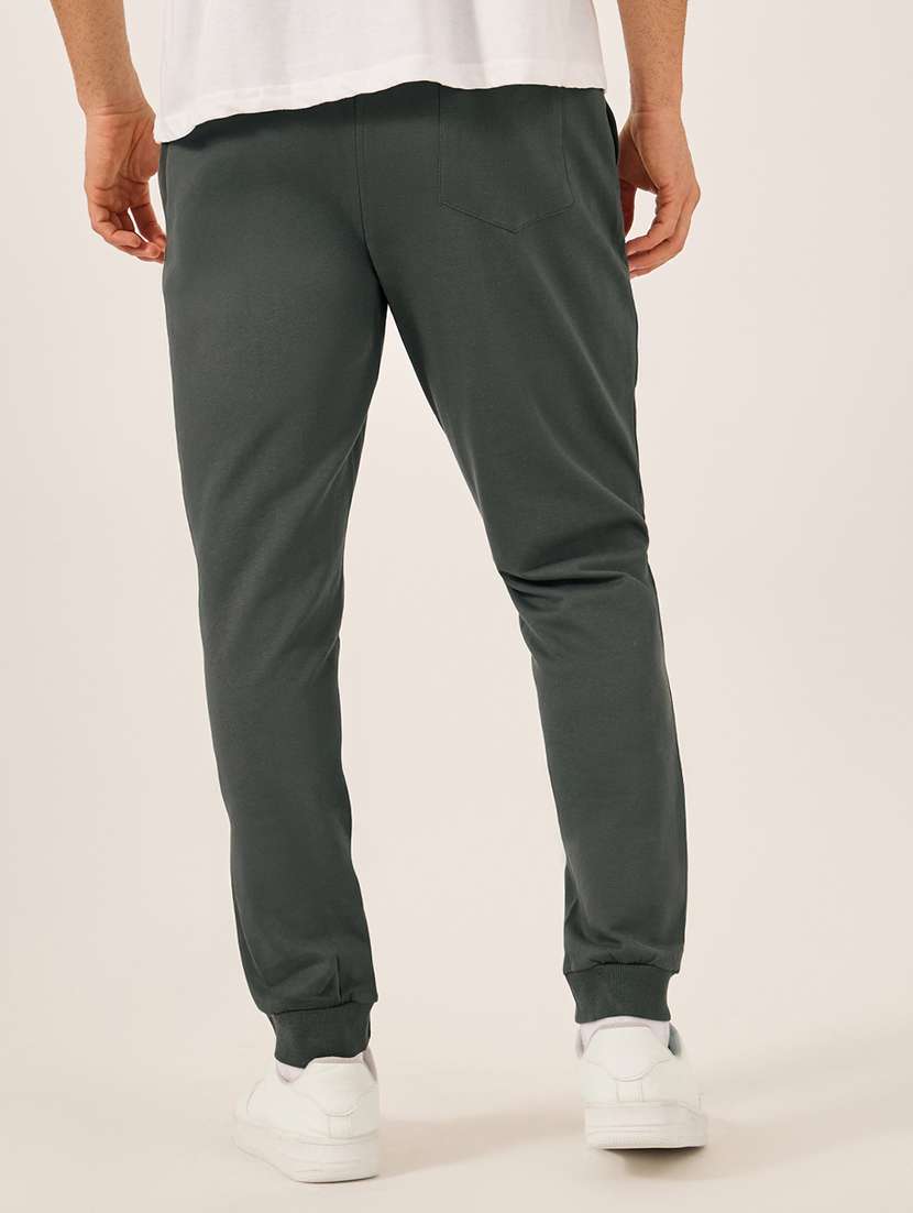 men solid mid rise regular fit jogger - 21971763 -  Standard Image - 1