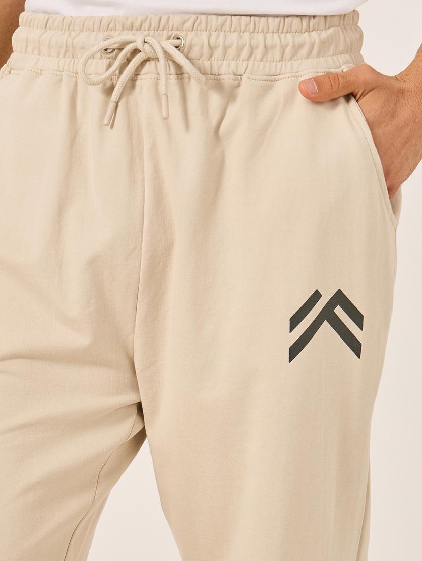 men printed mid rise relaxed fit jogger - 21971767 - Standard Image - 4
