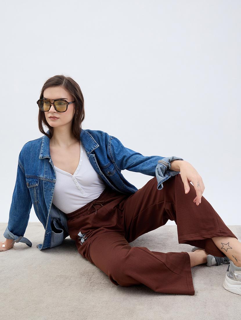 women solid mid rise relaxed fit track pant - 21971771 - Standard Image - 4