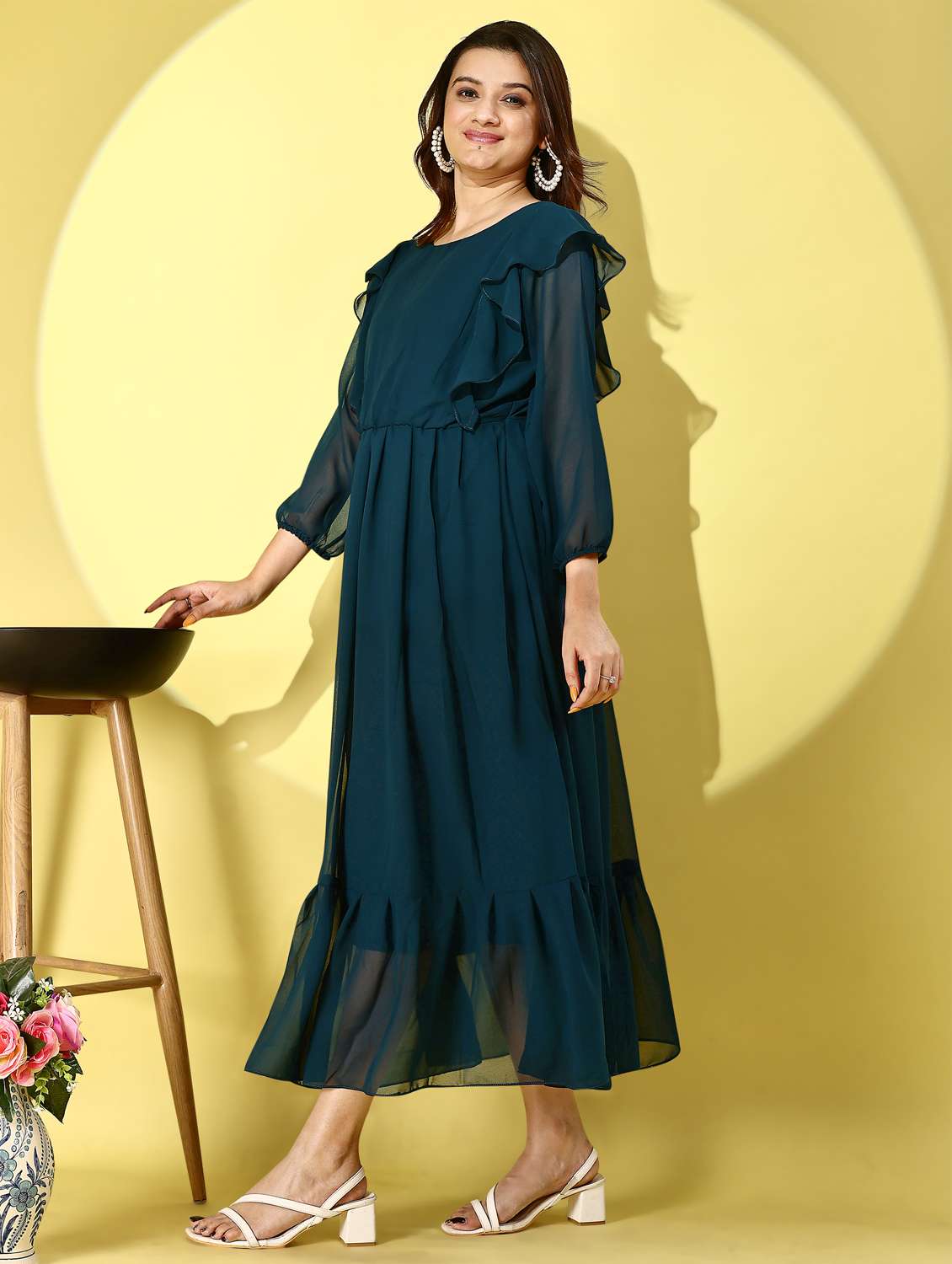 women solid puff sleeve tiered ress - 21972229 -  Standard Image - 1