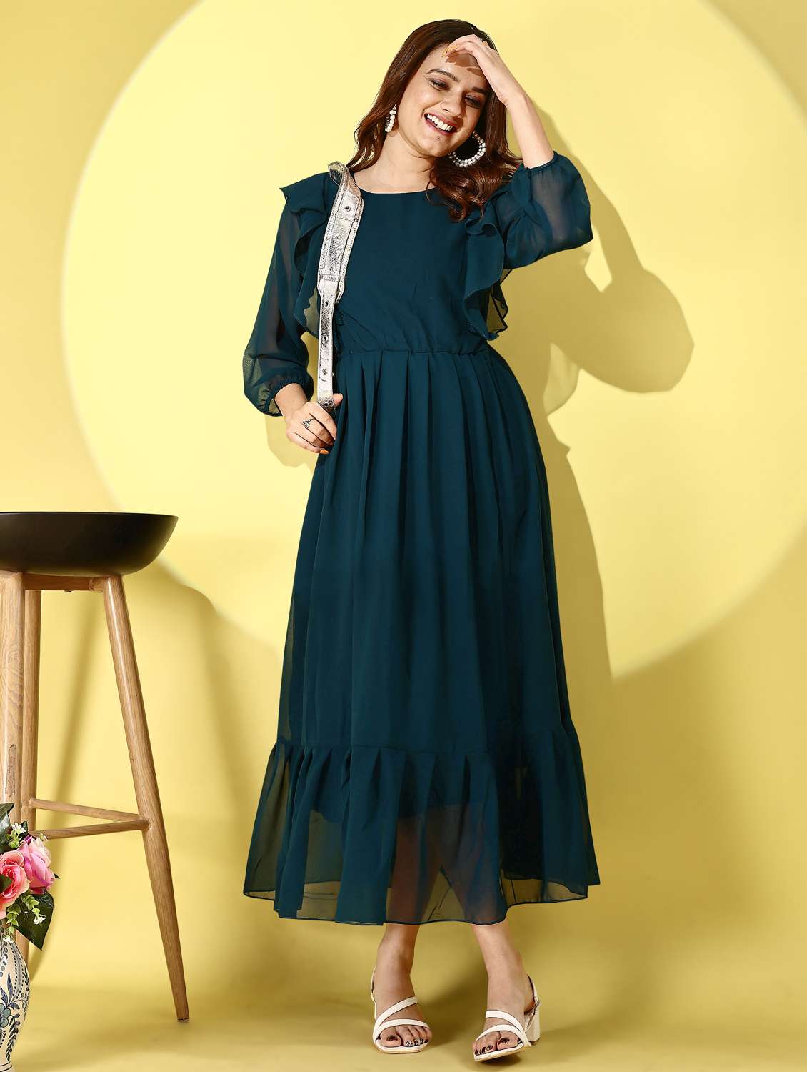 women solid puff sleeve tiered ress - 21972229 -  Standard Image - 4